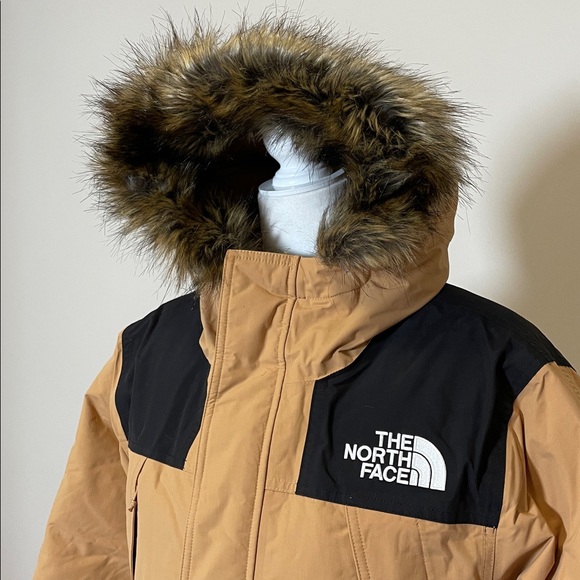 McMurdo Men’s North Face Parka - Camel Medium - Picture 5 of 8